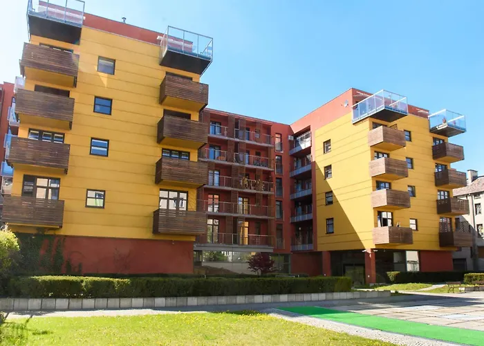 Elegancki Apartament Od Dziedzinca, Parking, Rynek 700 M