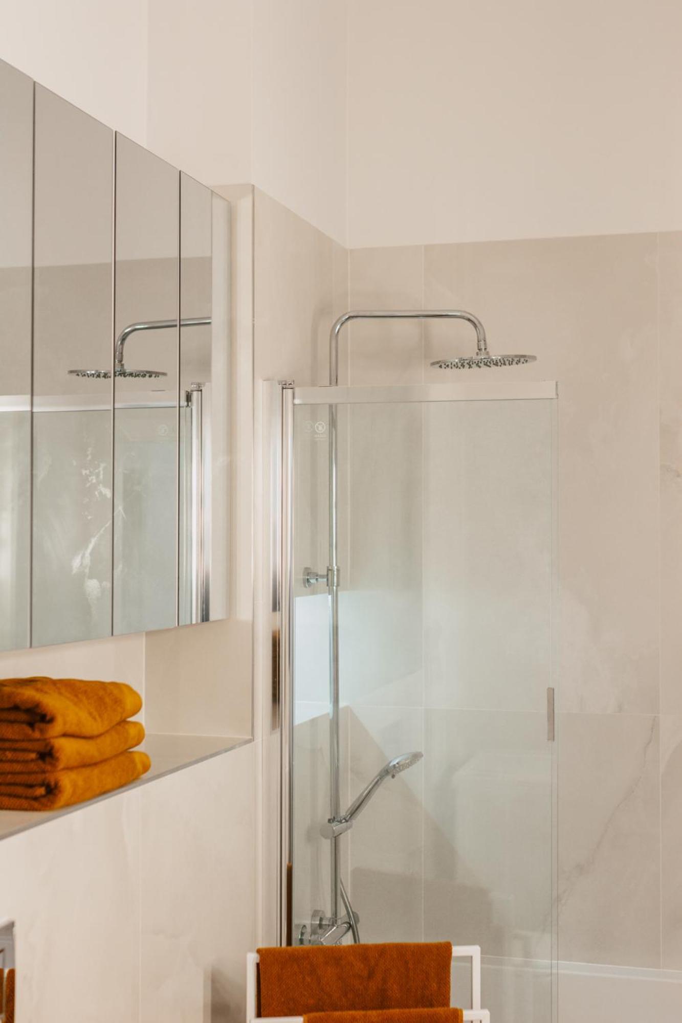Apartment Elegancki Od Dziedzinca, Parking, Rynek 700 M *